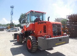 Продажа китайского фронтального погрузчика SDYD, ZL938 в Казахстане за 000 $. Фотография 20 Купить фронтальный погрузчик SDYD (Китай) в Алматы, модель ZL938, цена DDP: 000 $. Фото 20