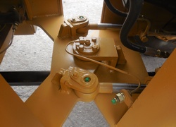 Продажа китайского фронтального погрузчика XD, XD920F в Казахстане за 000 $. Фотография 37 Купить фронтальный погрузчик в Алматы, Астане, Караганде - XD, модель XD920F, Китай, цена DDP: 000 $. Фото 37