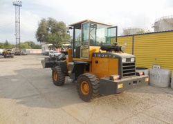 Продажа китайского фронтального погрузчика XD, XD920F в Казахстане за 000 $. Фотография 47 Купить фронтальный погрузчик в Алматы, Астане, Караганде - XD, модель XD920F, Китай, цена DDP: 000 $. Фото 47