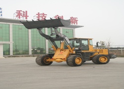 Продажа китайского фронтального погрузчика XD, XD920F в Казахстане за 000 $. Фотография 58 Купить фронтальный погрузчик в Алматы, Астане, Караганде - XD, модель XD920F, Китай, цена DDP: 000 $. Фото 58