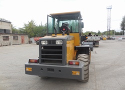 Продажа китайского фронтального погрузчика XD, XD926G в Казахстане за 000 $. Фотография 11 Купить фронтальный погрузчик в Алматы, Астане, Караганде - XD, модель XD926G, Китай, цена DDP: 000 $. Фото 11