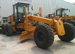 Продажа китайского грейдера FPY165C Foton Lovol  в Казахстане за 000 $. Фотография 3 Купить грейдер Foton Lovol (Китай) в Алматы, модель FPY165C, цена DDP: 000 $. Фото 3