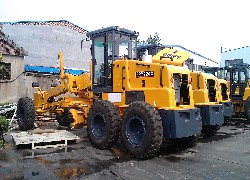 Продажа китайского грейдера FPY220C Foton Lovol  в Казахстане за 000 $. Фотография 9 Купить грейдер Foton Lovol (Китай) в Алматы, модель FPY220C, цена DDP: 000 $. Фото 9