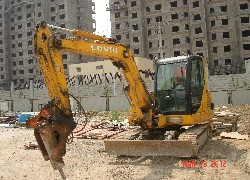 Продажа китайского экскаватора Foton Lovol FR260 в Казахстане за 000 $. Фотография 2 Купить экскаватор Foton Lovol (Китай) в Алматы, модель FR260, цена DDP: 000 $. Фото 2