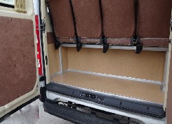 Продажа итальянского микроавтобуса IVECO Daily 50C15V в Казахстане за 000 $. Фотография 12 Купить микроавтобус IVECO Daily (Италия) в Алматы, модель 50C15V, цена DDP: 000 $. Фото 12