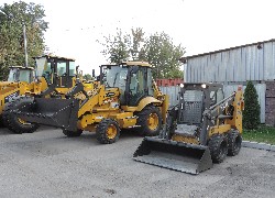 Продажа китайского мини-погрузчика Foton Lovol FSL45 в Казахстане за 000 $. Фотография 26 Купить Дизельный мини-погрузчик Foton Lovol (Китай) в Алматы, модель FSL45, цена DDP: 000 $. Фото 26