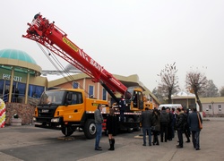Презентация-выставка автокранов PALFINGER SANY в Алматы 30.10.2014. Фото 38
