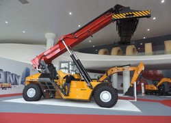 Центр спецтехники EurAsia Global Equipment - www.ege.kz. Фото 6 О компании EurAsia Global Equipment (EGE), Фото 6