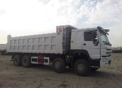 Купить самосвал HOWO (Китай) в Алматы, модель ZZ3317N3567W, цена DDP: 000 $. Фото 1