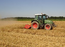 Продажа украинского измельчителя соломы в валках в Казахстане за 000 $. Фотография 2 Купить измельчитель соломы в валках MS170  в Алматы, цена: 000 $, рассрочка - 6 месяцев. Фото 2