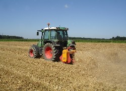 Продажа украинского измельчителя соломы в валках в Казахстане за 000 $. Фотография 7 Купить измельчитель соломы в валках MS170  в Алматы, цена: 000 $, рассрочка - 6 месяцев. Фото 7