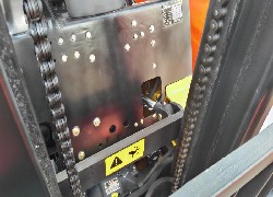 Продажа китайского дизельного вилочного погрузчика (автопогрузчика) Shantui SF30 в Казахстане за 000 $. Фотография 7 Купить дизельный вилочный погрузчик (автопогрузчик) Shantui (Китай) в Алматы, модель SF30, цена DDP: 000 $. Фото 7